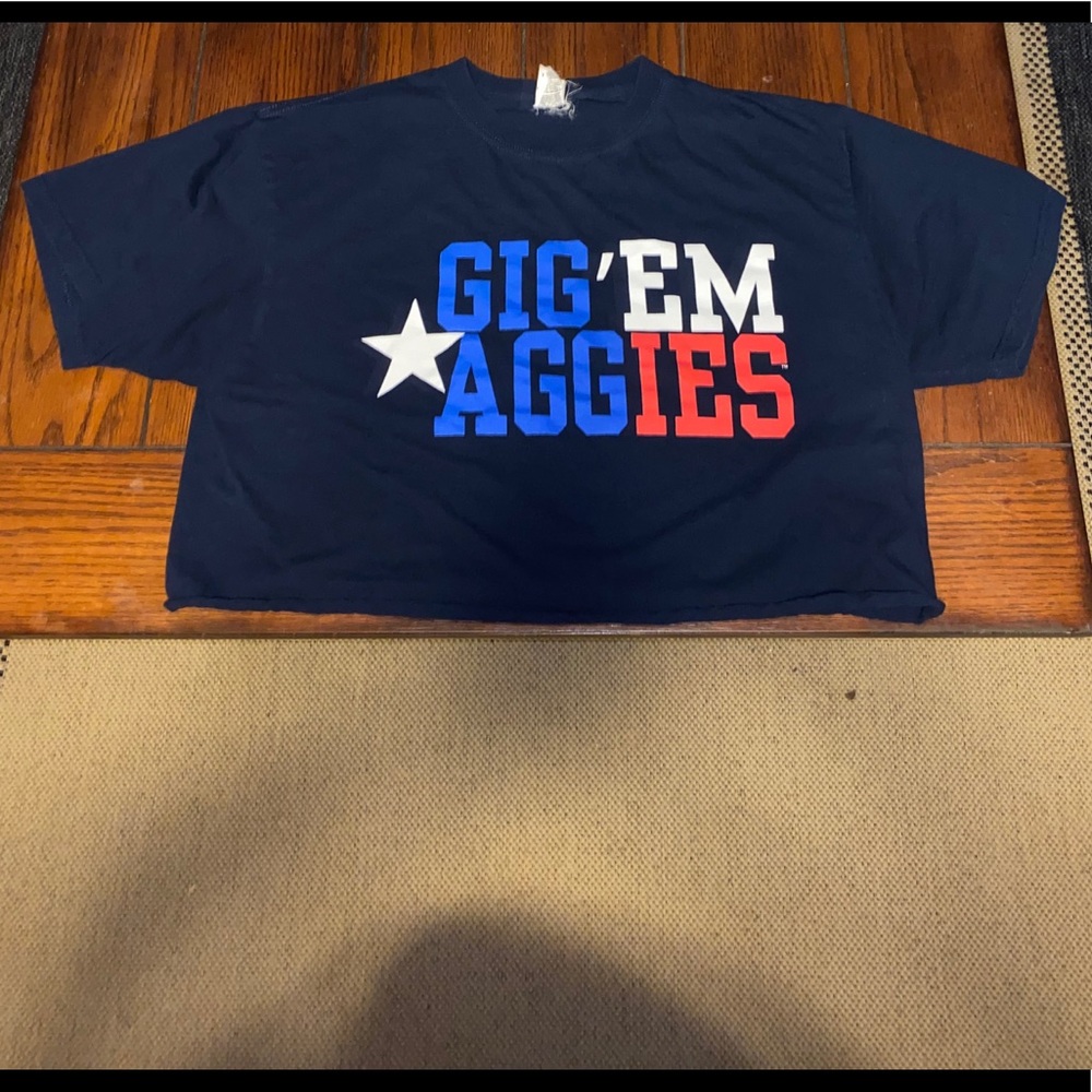 College crop top